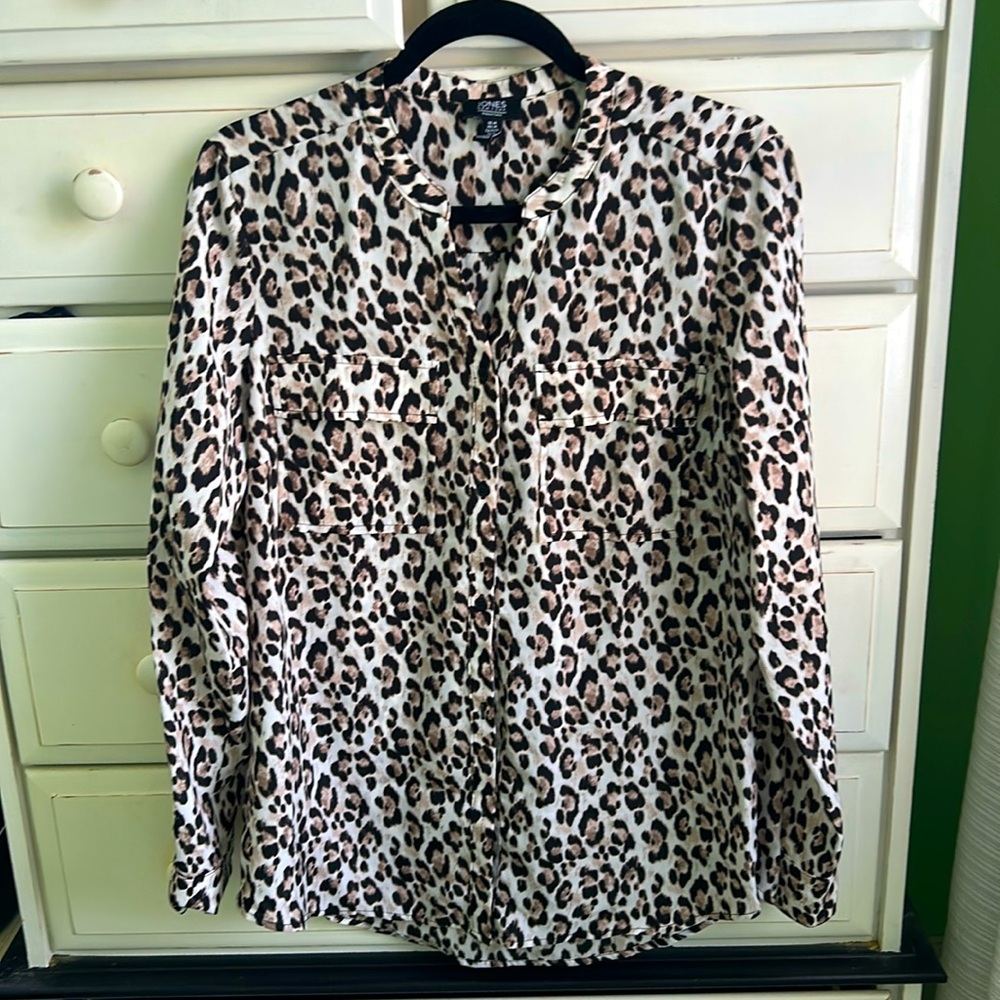 Jone’s New York signature collection  in excellent condition never worn.
